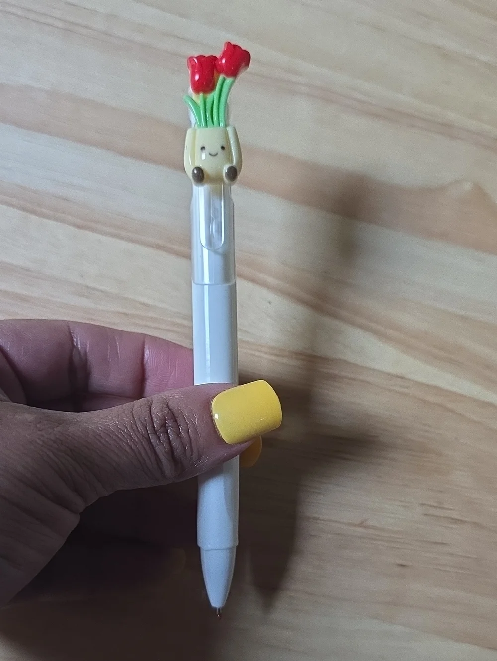 Plant-Themed Retractable Ballpoint Pen, Quick-Drying Floral Pens with Black Ink